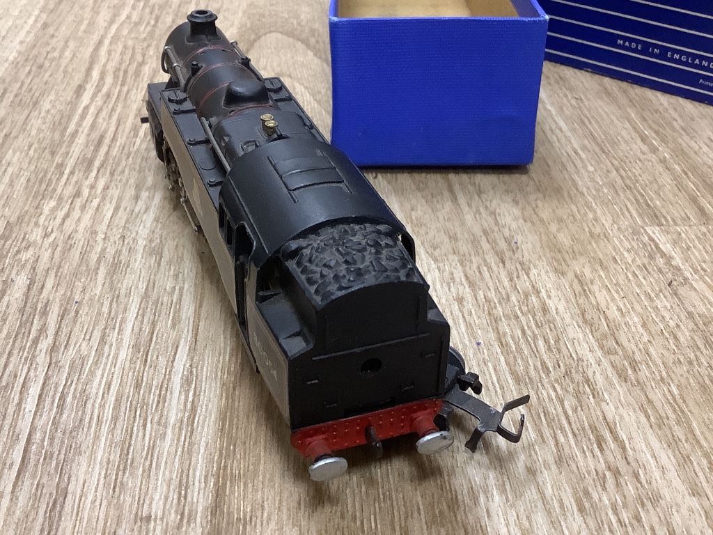 A Hornby Dublo EDG7 tank goods train set, an EDL 18 2-6-4 tank locomotive boxed, one other locomotive and accessories